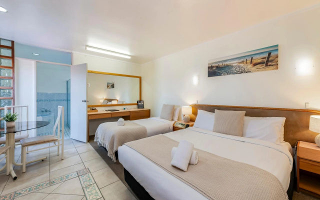 Bundaberg International Motor Inn – Guest Rooms – Bundaberg