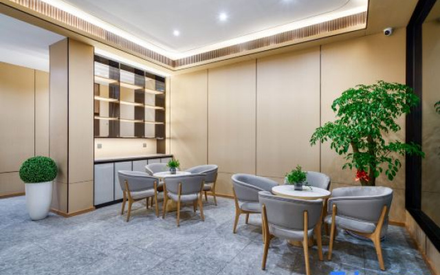 Home Inn Yubai Yun Hotel (Jiandemeicheng Ancient Town)