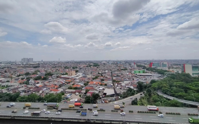 Nice And Cozy 2Br At Green Pramuka City Apartment