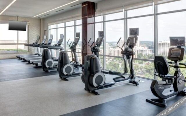 Global Luxury Suites at Spring Hill