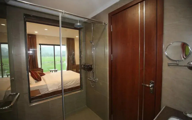 Liberty Hall Tam Coc Hotel & Villa