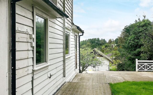 8 Person Holiday Home in Torangsvåg
