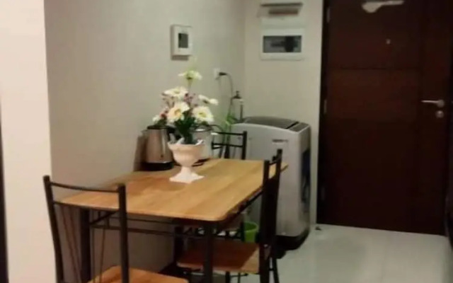 Condo 101 at NewPort City