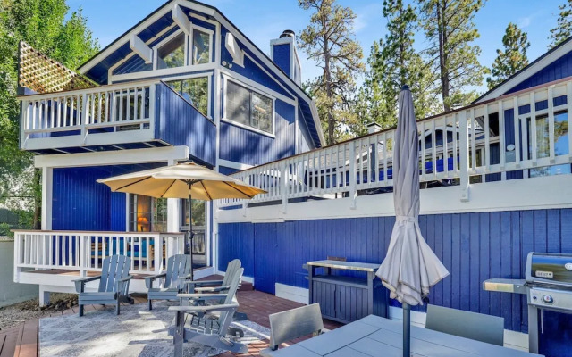 Serenity Cove Lake House #2472 by Big Bear Vacations