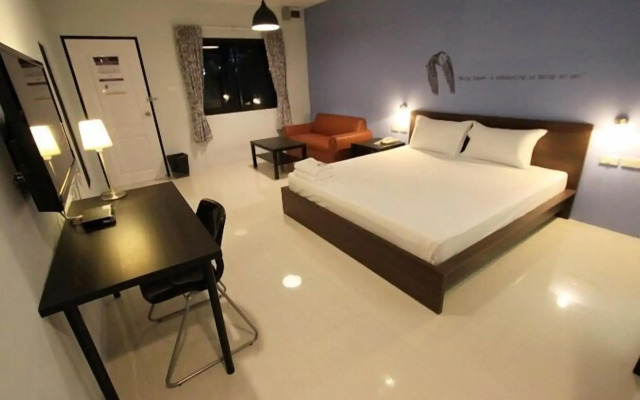 Eazy Motel Bangna