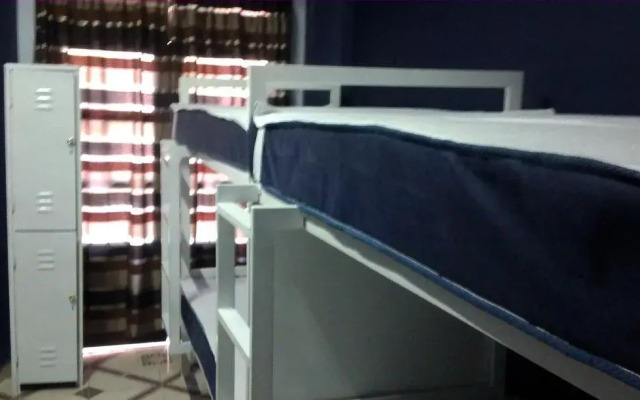 Hostel Oasis Centro by oyo rooms