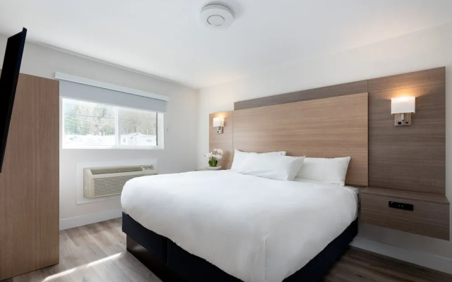 Harrison Grand Motel LTD.