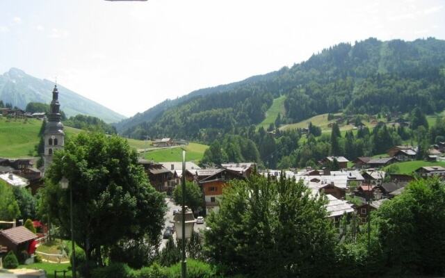 CRYSTAL  La Clusaz  Centre du village