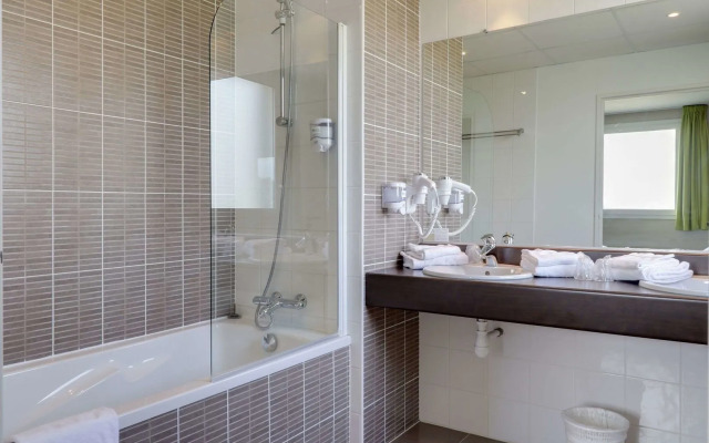 Brit Hotel Saint-Méen-le-Grand en Brocéliande