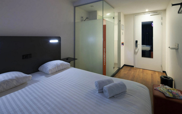 easyHotel Rotterdam City Centre