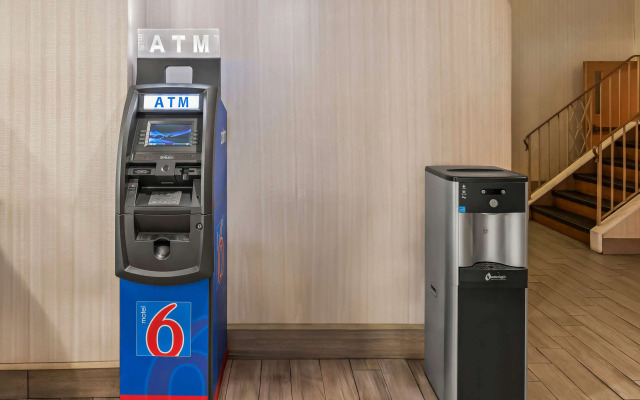 Motel 6 Lester, PA - Philadelphia Airport