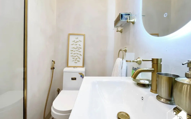 Stylish Ground-floor Studio JVC