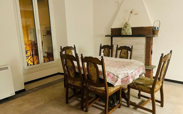 Single House in the Nucleus of Ponte Tresa Switzerland