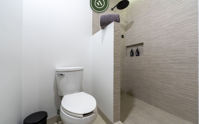 Tower 605 by Naya Homes