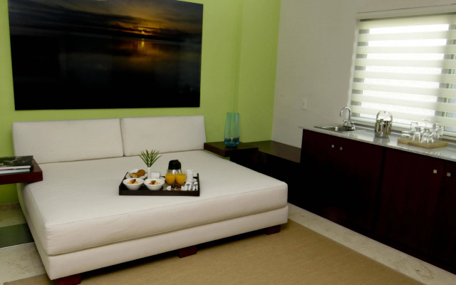 The Palm at Playa