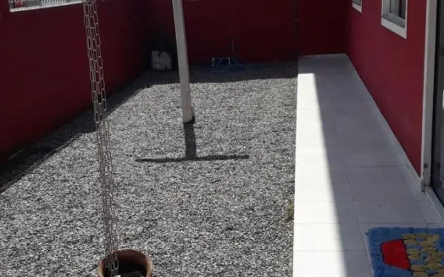 CASA com 3 QUARTOS 1000M DA PRAIA