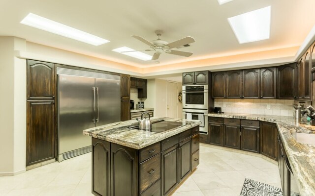 Casa Paraiso 3 BR by Casago