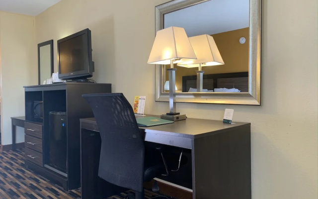 Quality Inn