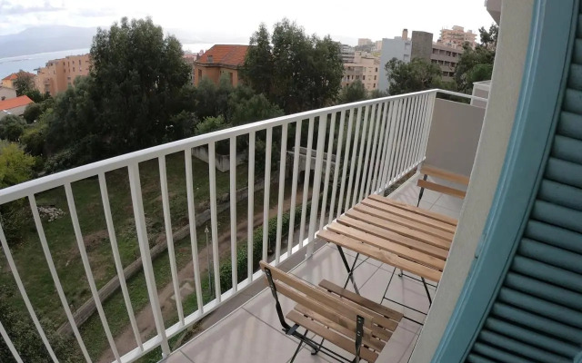 La Terrasse De Saint-Jean