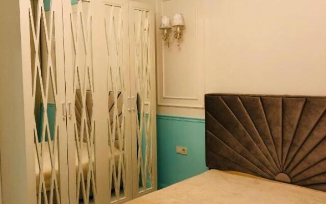 Zhk 4 You Business 5