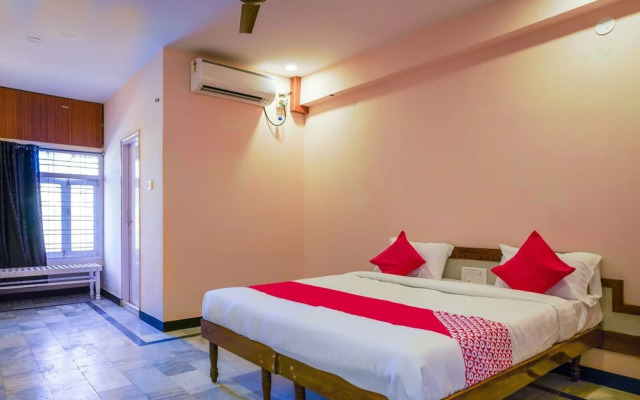 Raja Residency by OYO Rooms