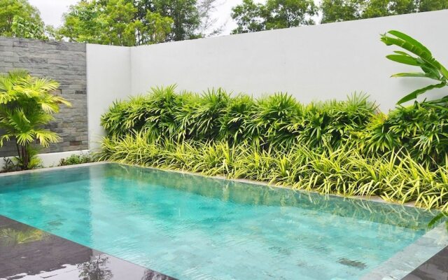 Villa Somewhere Phuket Layantara