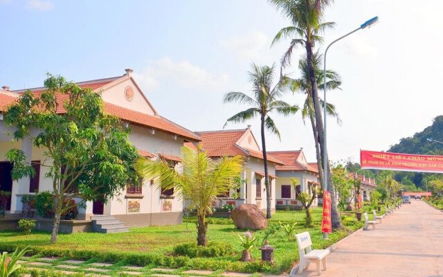 Phu Son Ha Noi Resort