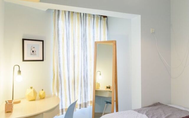 Locals Boutique Apartment Lujiang No.4