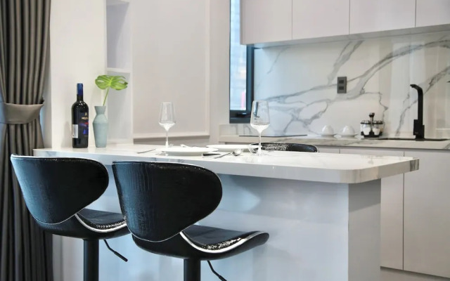 CityHouse - El Pino Realm