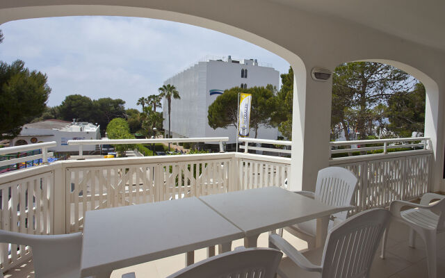 Apartamentos Seth Mestral y Llebeig
