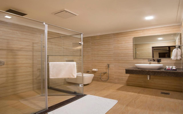 Clarks Inn Suites Katra