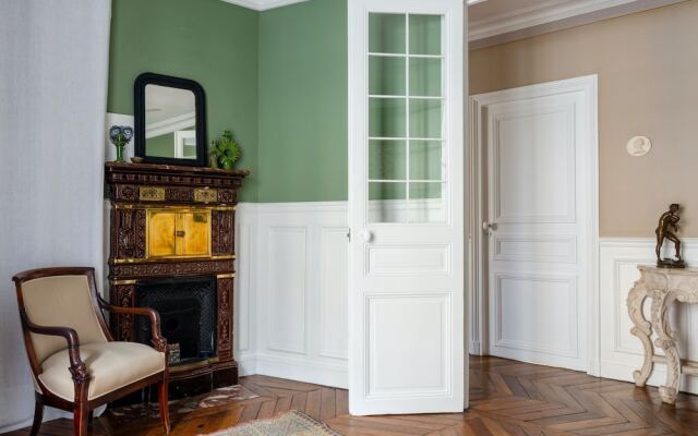 Paris Royal South Residence