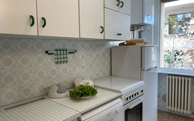 Il nido del merlo Parcheggio e giardino