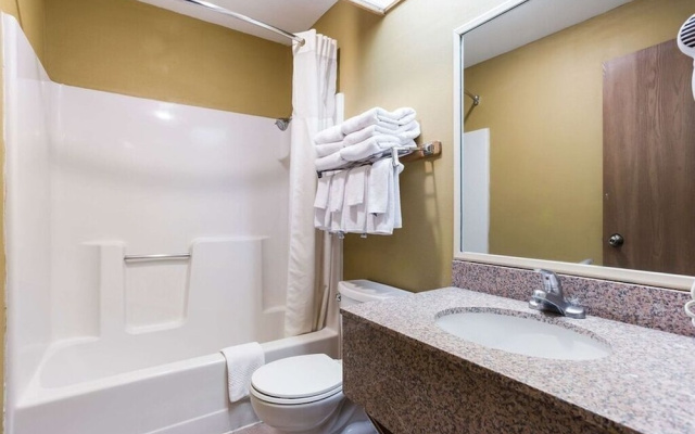 Urban Inn & Suites