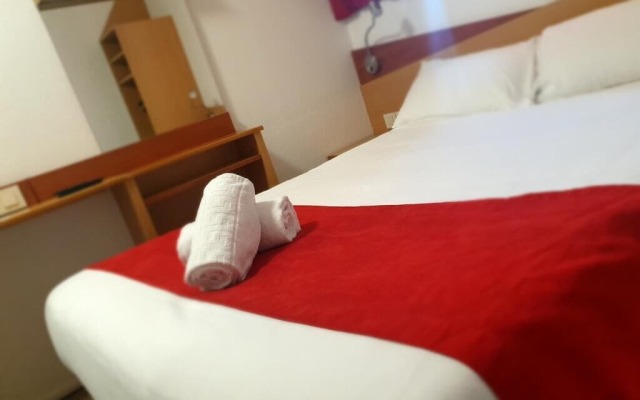 Brit Hotel Toulon - La Valette