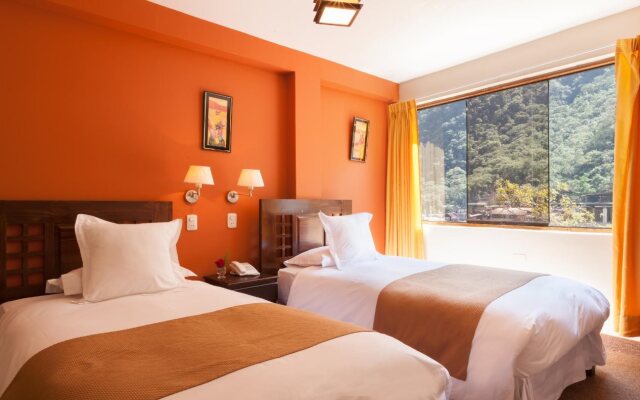 Inti Punku Alameda Inn