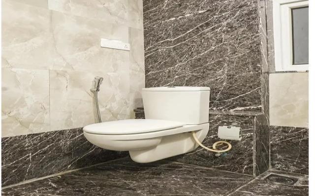 Hotel FC 16 Suites By OYO Rooms