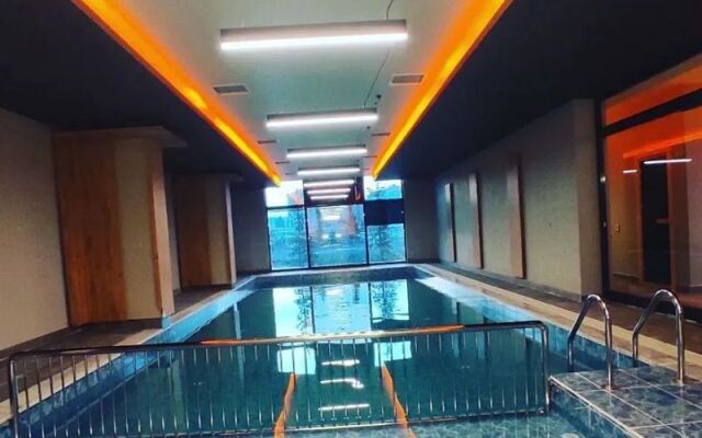 Lion Hill Resort Otel