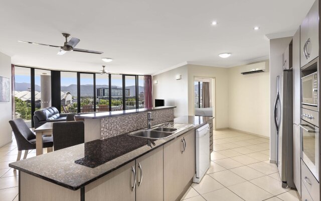 Piermonde Apartments - Cairns