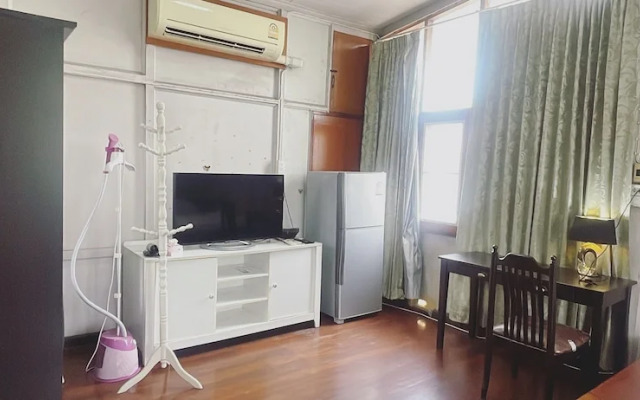 Home rama4 near bts thong lor