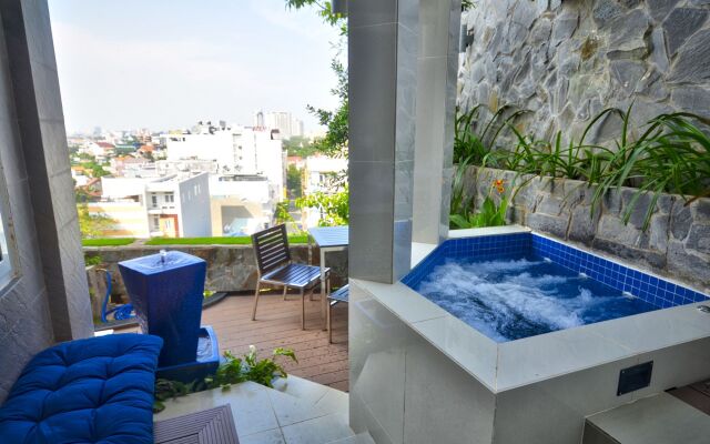 The Wind Resort - Tropical Hillside Escape