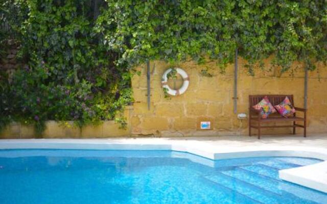 Shanti Ghar Gozo B&B