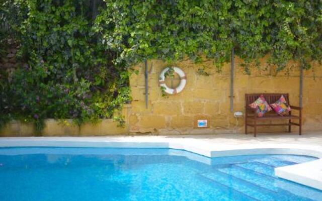 Shanti Ghar Gozo B&B