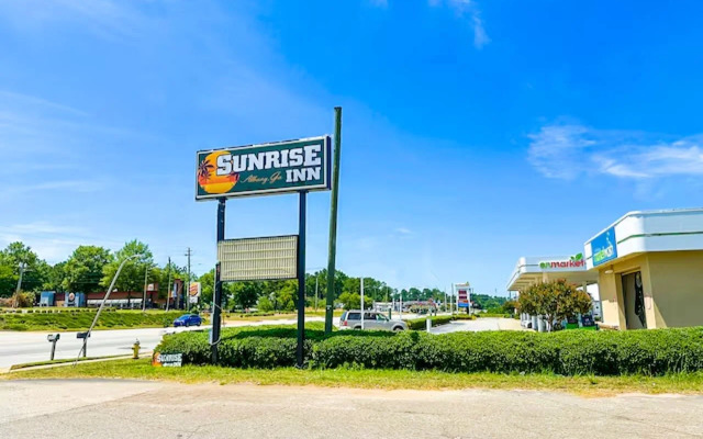 Sunrise Inn By OYO Albany