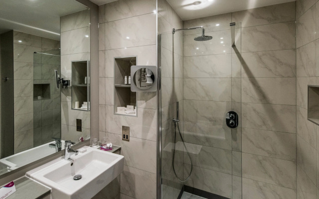 Crowne Plaza Aberdeen Airport by IHG