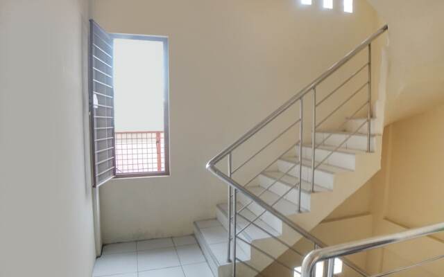 SPOT ON 91977 Kost Ketapang Syariah