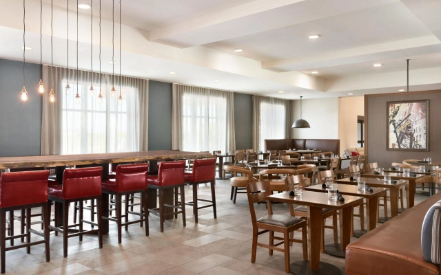 Four Points by Sheraton Fargo Medical Center