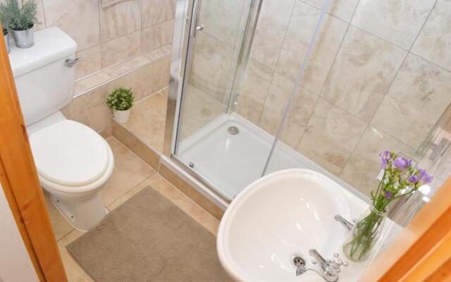 Flat 14c Bayhead