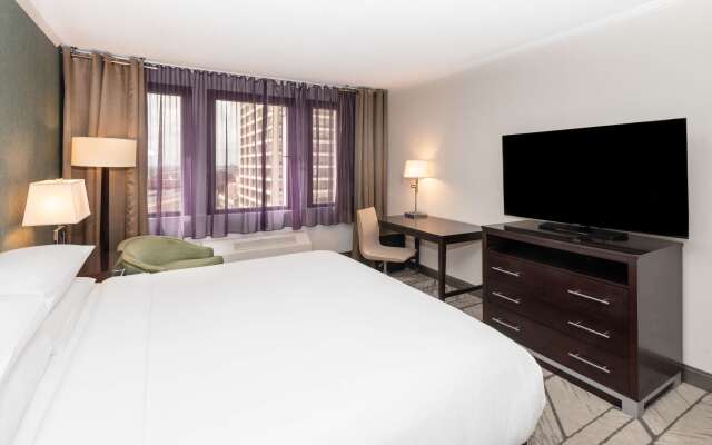 DoubleTree by Hilton Newark Penn Station