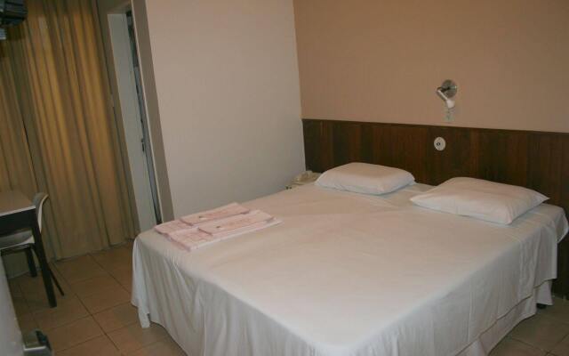 Hotel El Pilar by Bsb Inn